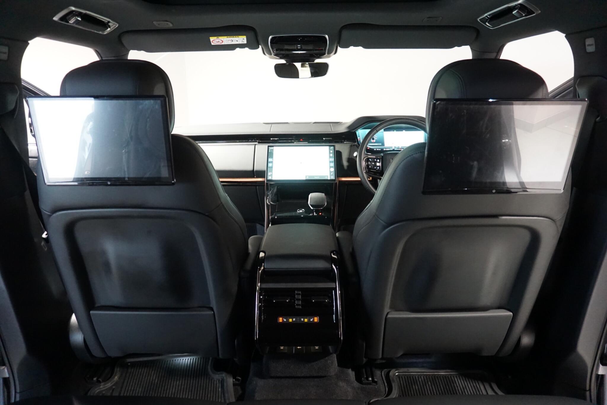 Land Rover Range Rover Sport 3.0 D300 MHEV Dynamic SE SUV 5dr Diesel Auto 4WD Euro 6 (s/s) (300 ps)